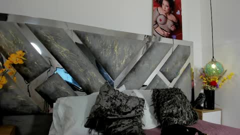 Mommy Isa online show from 04.10.26