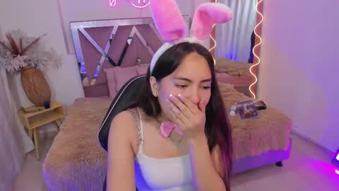 ISABELA  online show from 11.22.25