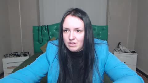 IsabelBlackberry online show from 12.15.24