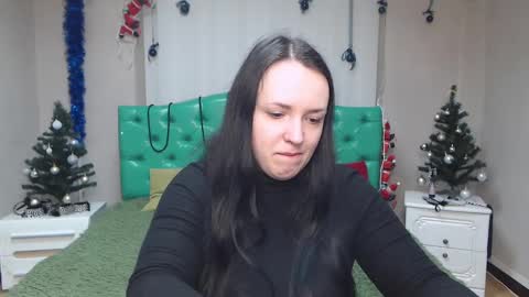 IsabelBlackberry online show from 12.27.24