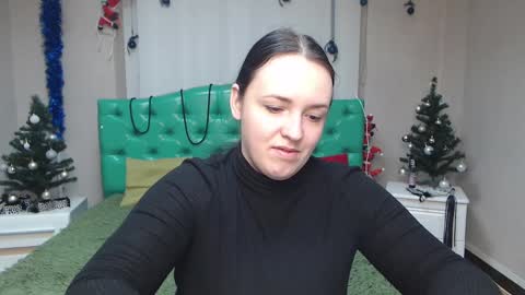 IsabelBlackberry online show from 01.05.25