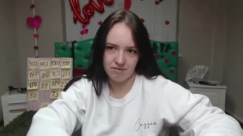 IsabelBlackberry online show from 09.19.25