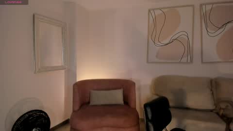 Snapshot of isabelbornner chatting on 05.17.26 Isabel Bornner online show from 05.17.26