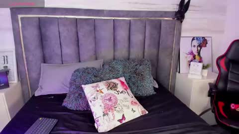 isabella Fox online show from 02.02.25