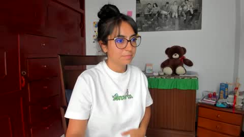 Snapshot of isabella22_1 chatting on 12.03.24 Isabella22 1 online show from 12.03.24