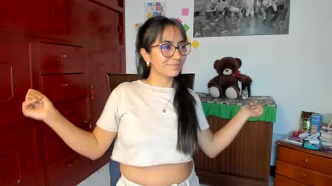 Snapshot of isabella22_1 chatting on 01.16.25 Isabella22 1 online show from 01.16.25