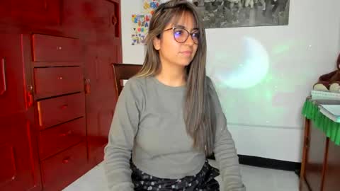 Snapshot of isabella22_1 chatting on 02.10.25 Isabella22 1 online show from 02.10.25