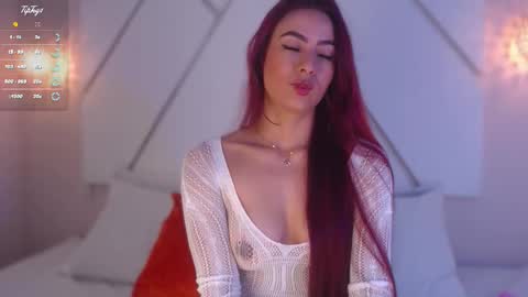 Snapshot of isabella__shine chatting on 03.06.25 Isa online show from 03.06.25