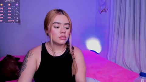 Isabella Arias online show from 01.02.25