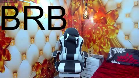 Snapshot of isabella_barbie chatting on 02.20.26 sabella barbie online show from 02.20.26