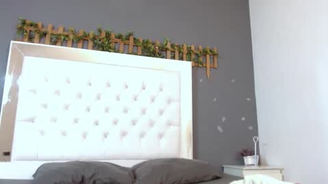 ISABELLA online show from 10.07.25