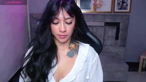 Snapshot of isabella_collen_v chatting on 09.11.25 Hi Stream 800am to 200pm online show from 09.11.25