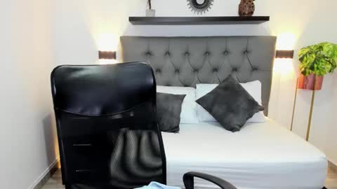 Snapshot of isabella_florez22 chatting on 02.26.25 Isabel florez online show from 02.26.25