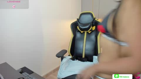 Isabel florez online show from 04.21.26