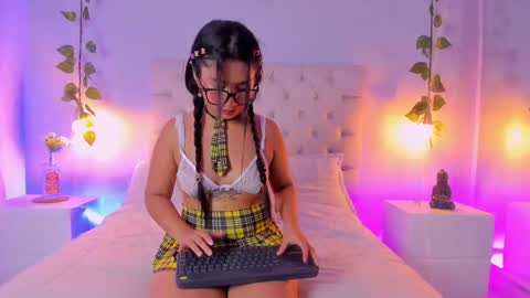   online show from 02.20.25