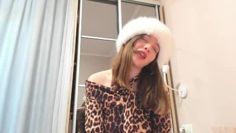 Snapshot of isabella_noir88 chatting on 05.30.26 Isabella Noir online show from 05.30.26