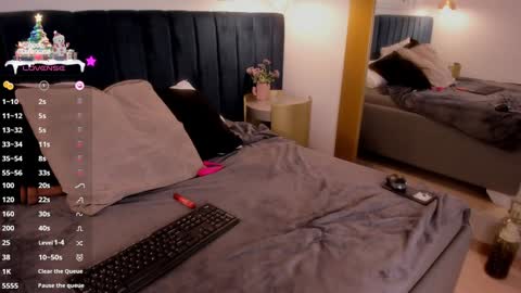 Isabella online show from 12.09.24