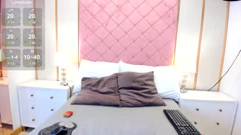 Isabella online show from 02.19.26