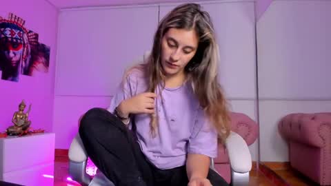 Isabella Rros online show from 02.13.25