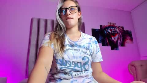 Isabella Rros online show from 02.26.25