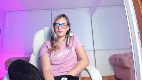 Isabella Rros online show from 02.27.25