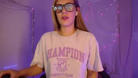 Isabella Rros online show from 11.14.25