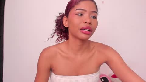 isabella online show from 01.27.25