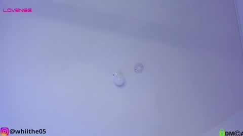 Snapshot of isabella_whiite chatting on 01.24.25 Isabella White online show from 01.24.25