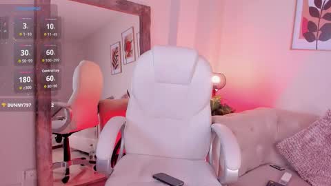 isabella_winkler online show from 11.24.25