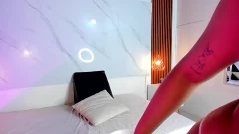 isabella zc online show from 10.10.25