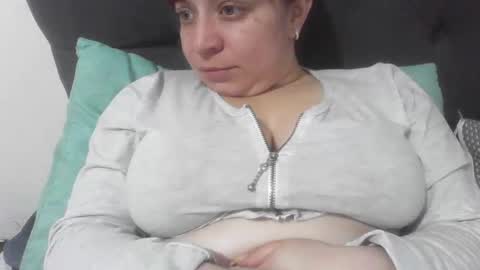 Snapshot of isabellaa_hills_ chatting on 11.14.25 isabellaa_hills_ online show from 11.14.25