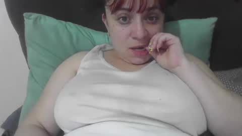 Snapshot of isabellaa_hills_ chatting on 11.17.25 isabellaa_hills_ online show from 11.17.25