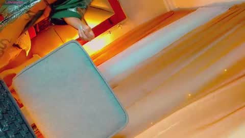 isabellagirs online show from 09.20.25