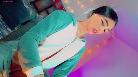 isabellagirs online show from 01.19.26