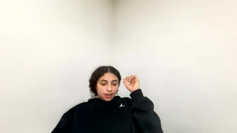 Snapshot of isabellakoffs chatting on 02.24.26 Isabella.. back again online show from 02.24.26