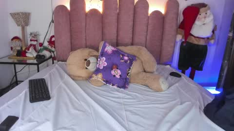 Snapshot of isabellas_smith chatting on 01.03.25 Martina IG martissmith01 online show from 01.03.25