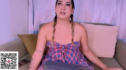 Snapshot of isabellas_smith chatting on 09.12.25 Martina IG martissmith01 online show from 09.12.25