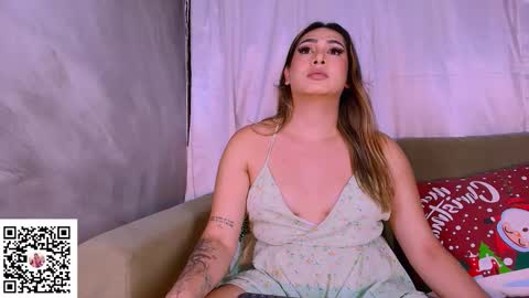 Snapshot of isabellas_smith chatting on 11.27.25 Martina IG martissmith01 online show from 11.27.25