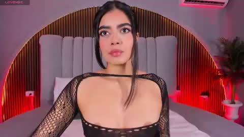 Snapshot of isabellax21 chatting on 07.17.26 Isa online show from 07.17.26