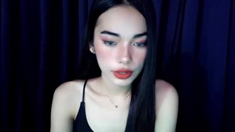 Snapshot of isabelle_willis chatting on 11.30.25 Isabelle online show from 11.30.25