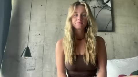 isabellesings online show from 02.15.26