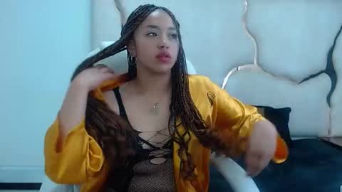 isabellrodriguez18 online show from 01.22.25