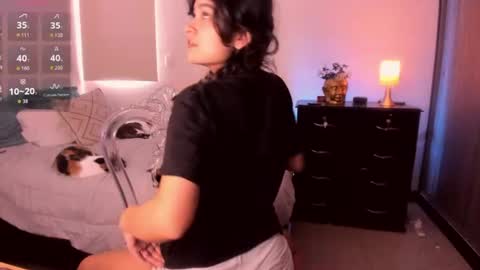 Snapshot of isabelprietoo chatting on 07.14.26 Isa online show from 07.14.26