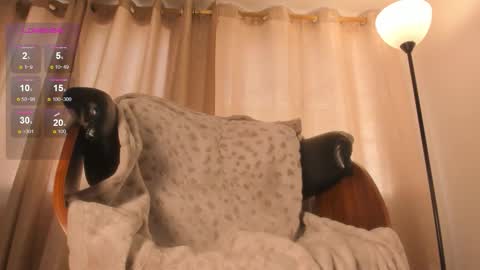 Snapshot of isabelsexysmile_ chatting on 09.22.25 Isabel M online show from 09.22.25