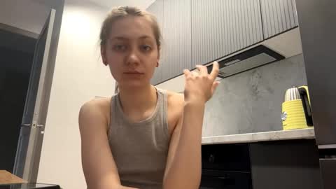 Snapshot of isabelvonseeger chatting on 05.04.26 I am Maxine ntmu online show from 05.04.26