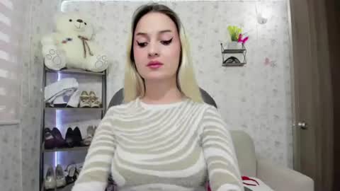 ISABELLA online show from 06.08.26