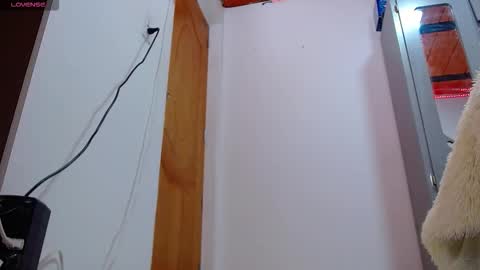 isadora online show from 11.27.25