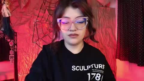 Isabella Ferrer online show from 10.13.25