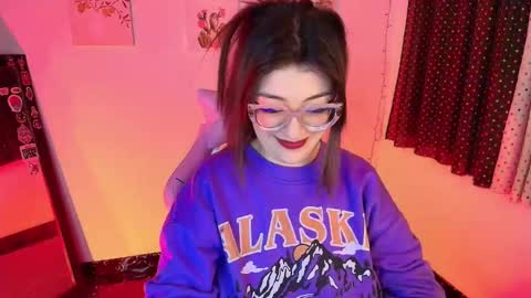 Snapshot of isaferrer06 chatting on 11.24.25 Isabella Ferrer online show from 11.24.25