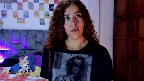 Isabela  online show from 04.17.26